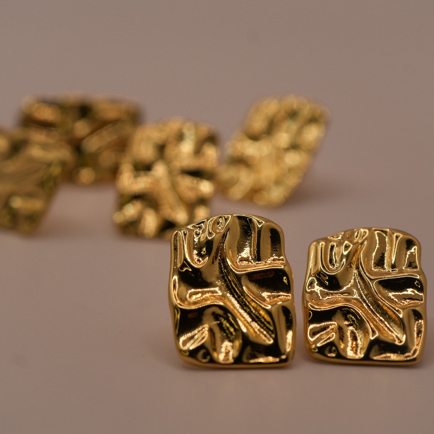 Seis Aros Layali con fondo desenfocado - Oasis Blanco