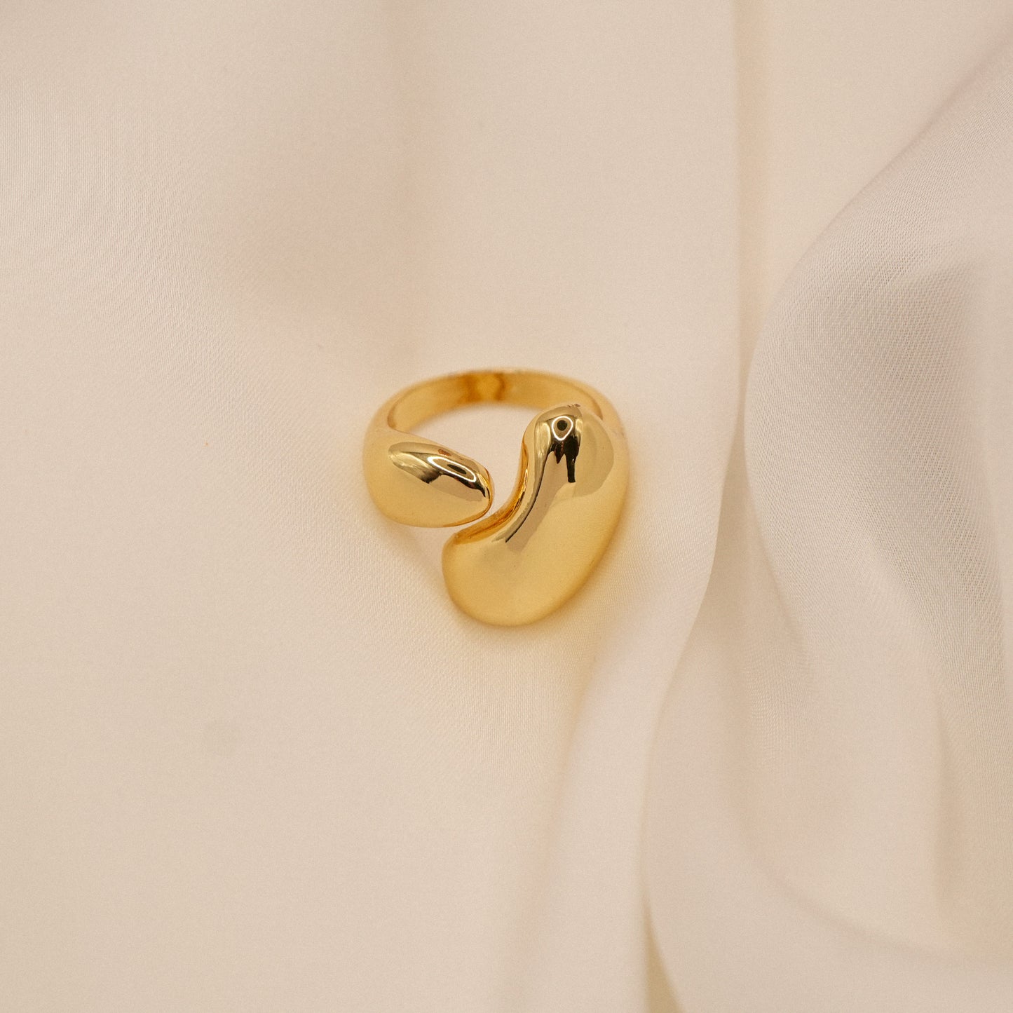 Anillos Sabik de perfil - Oasis Blanco