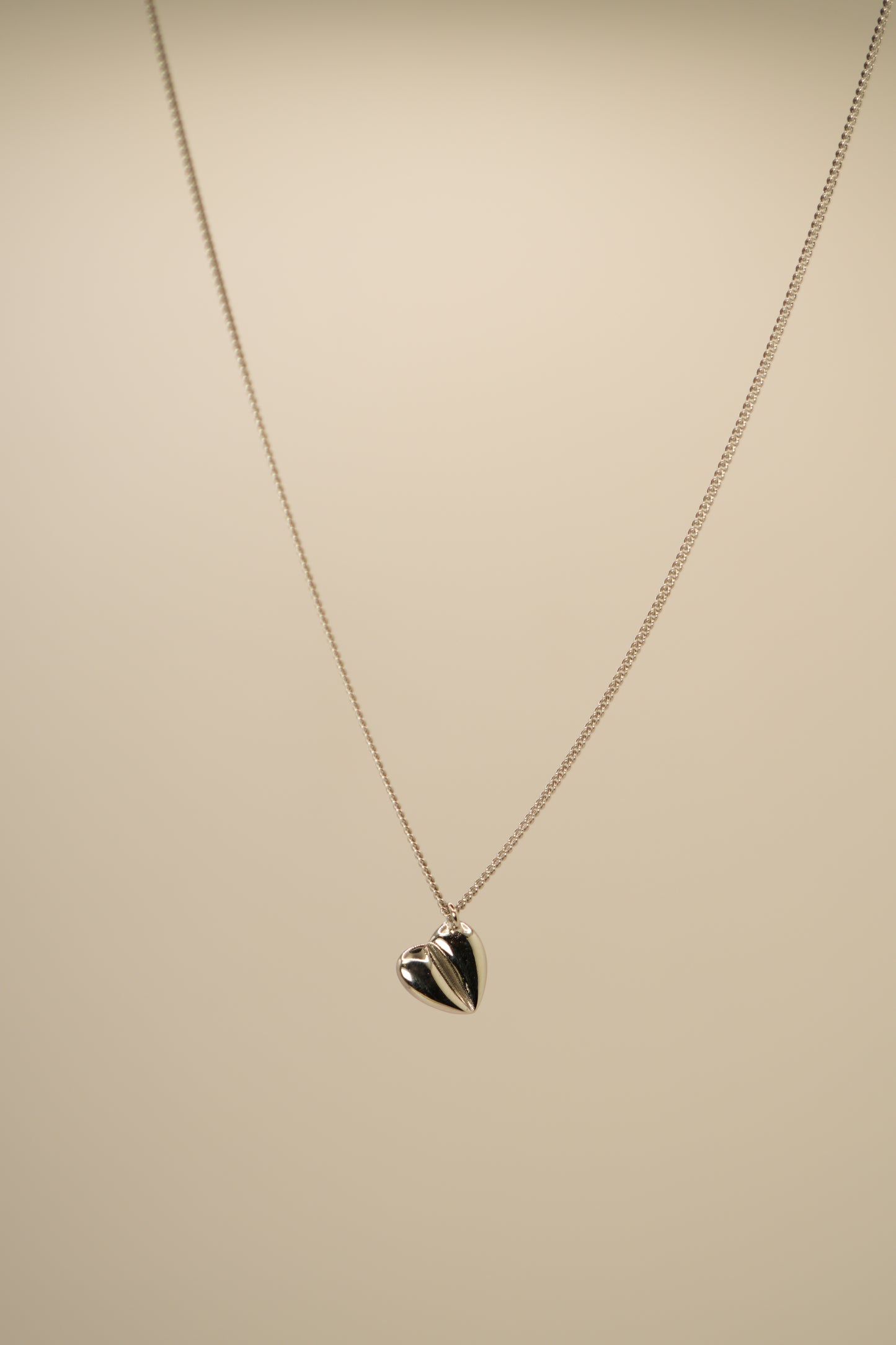 Collar Qalb - Oasis Blanco